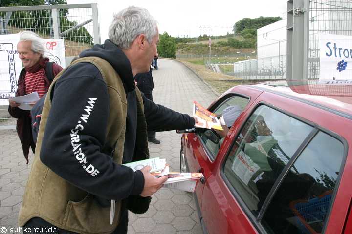 Protest vor dem AKW Kr&uuml;mmel